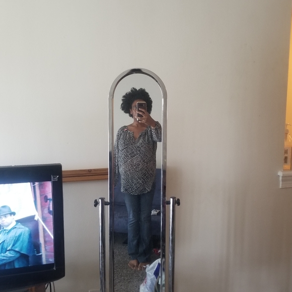 Daisy Fuentes Sheer Large Women's Top Tribal Print - Picture 3 of 3